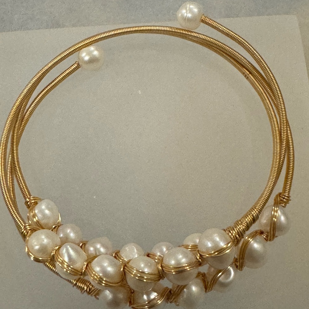 Freshwater pearl brass gold plated bracelet